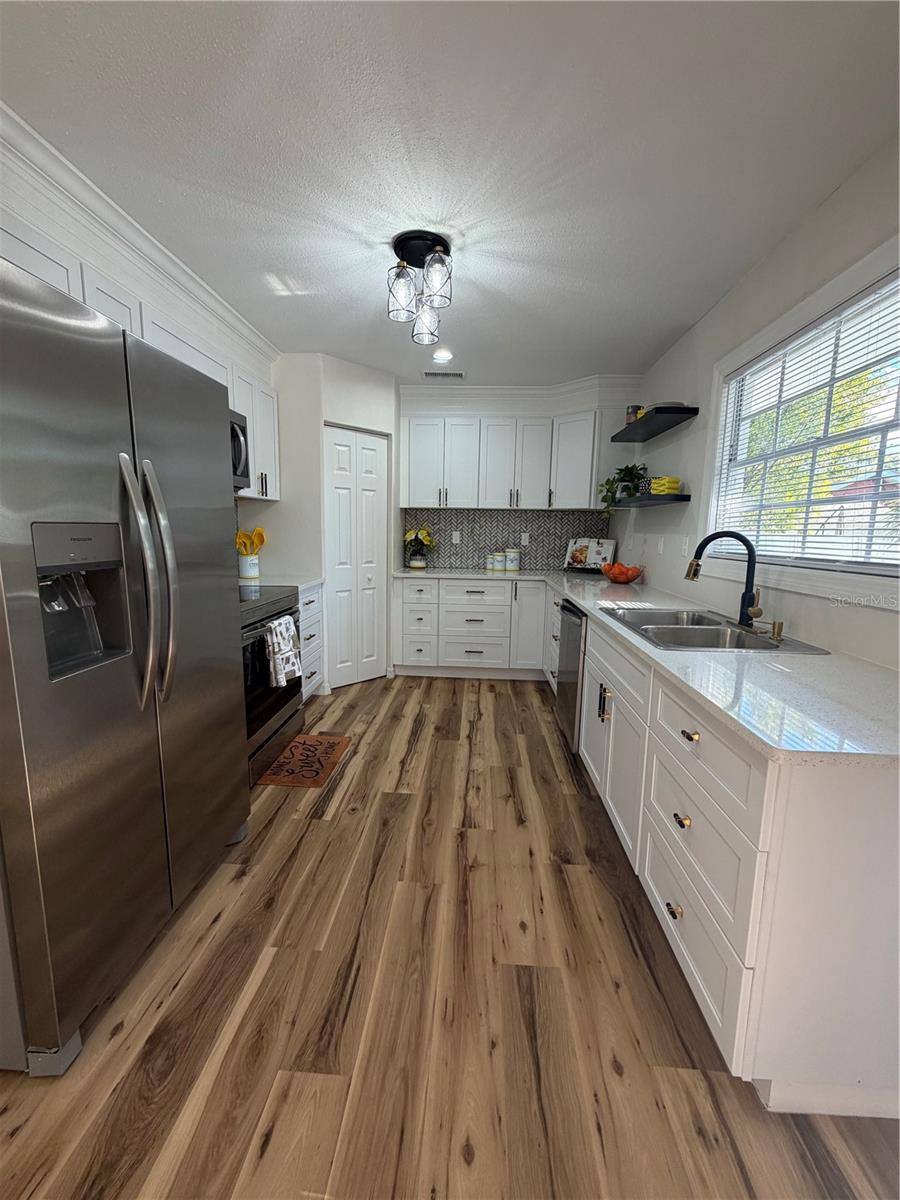 THRASHERS SUB - Residential