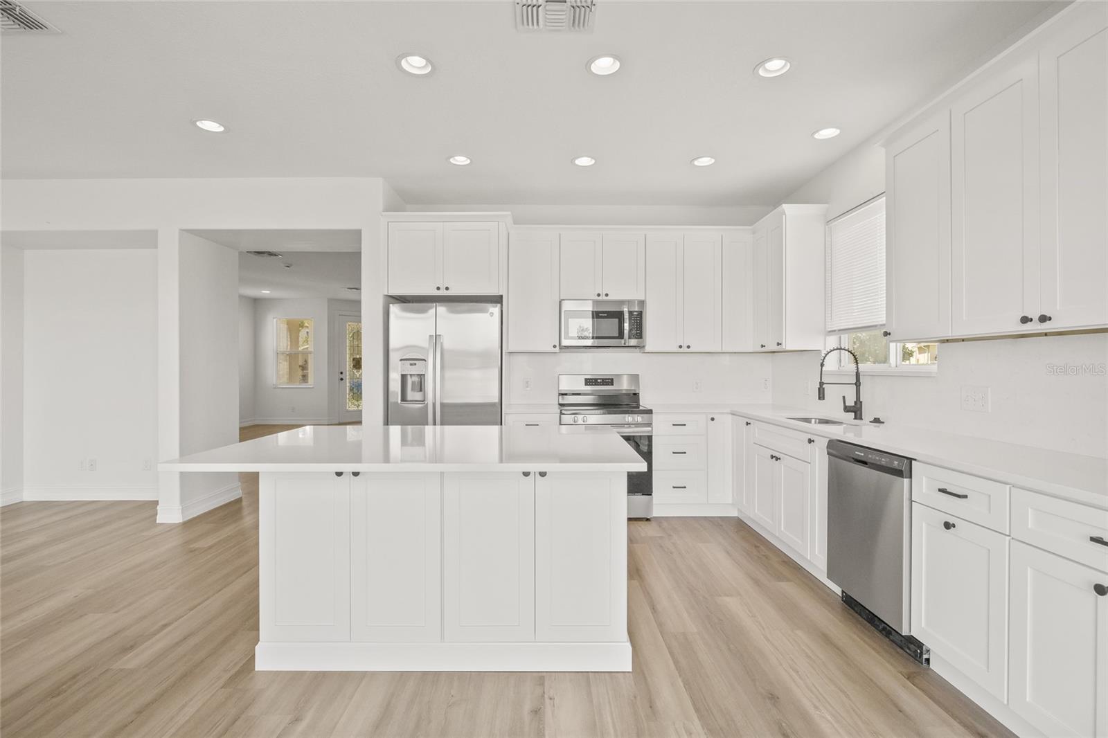 BALLANTRAE VILLAGES 3A & 3B - Residential Lease