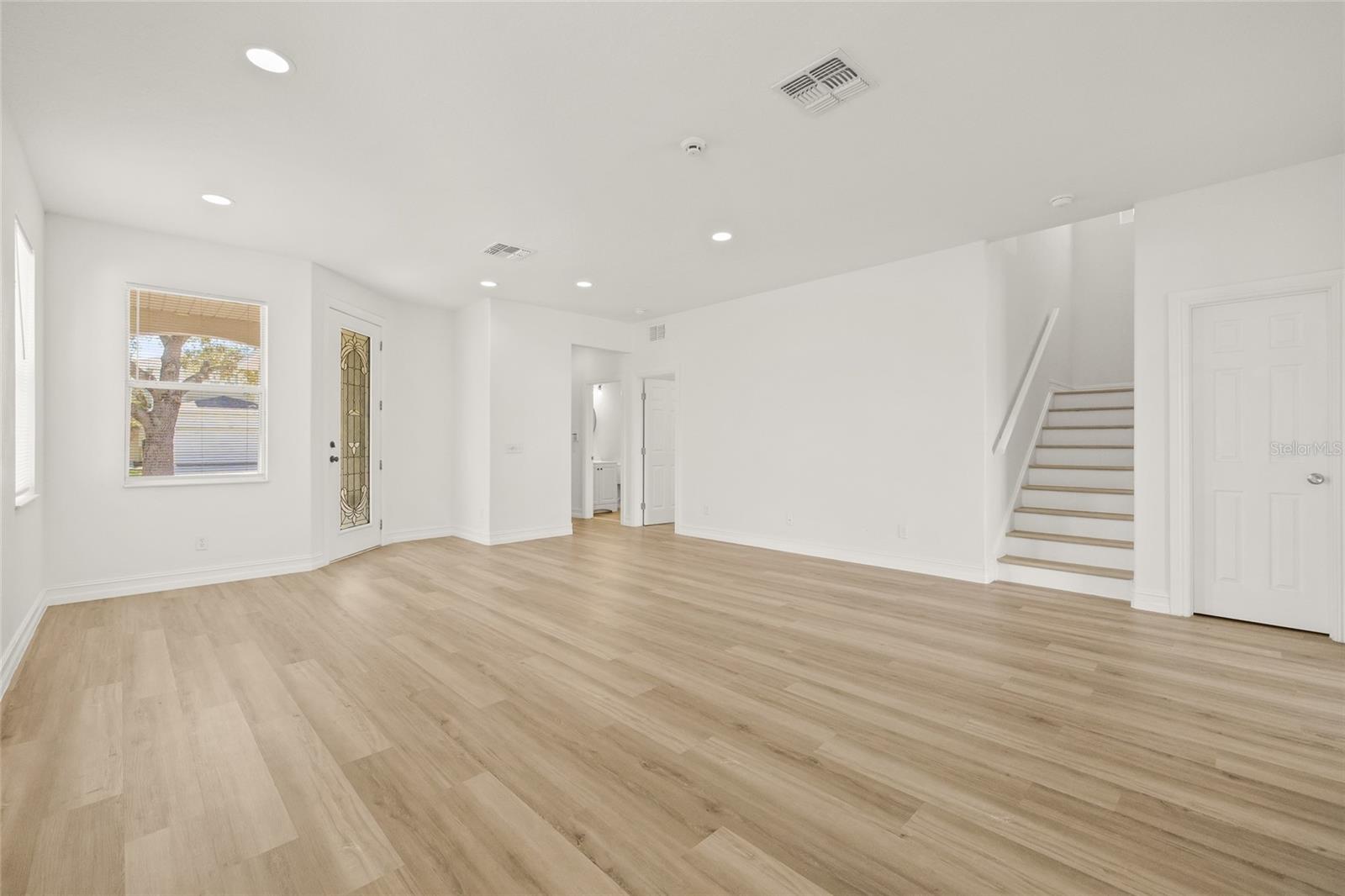 BALLANTRAE VILLAGES 3A & 3B - Residential Lease