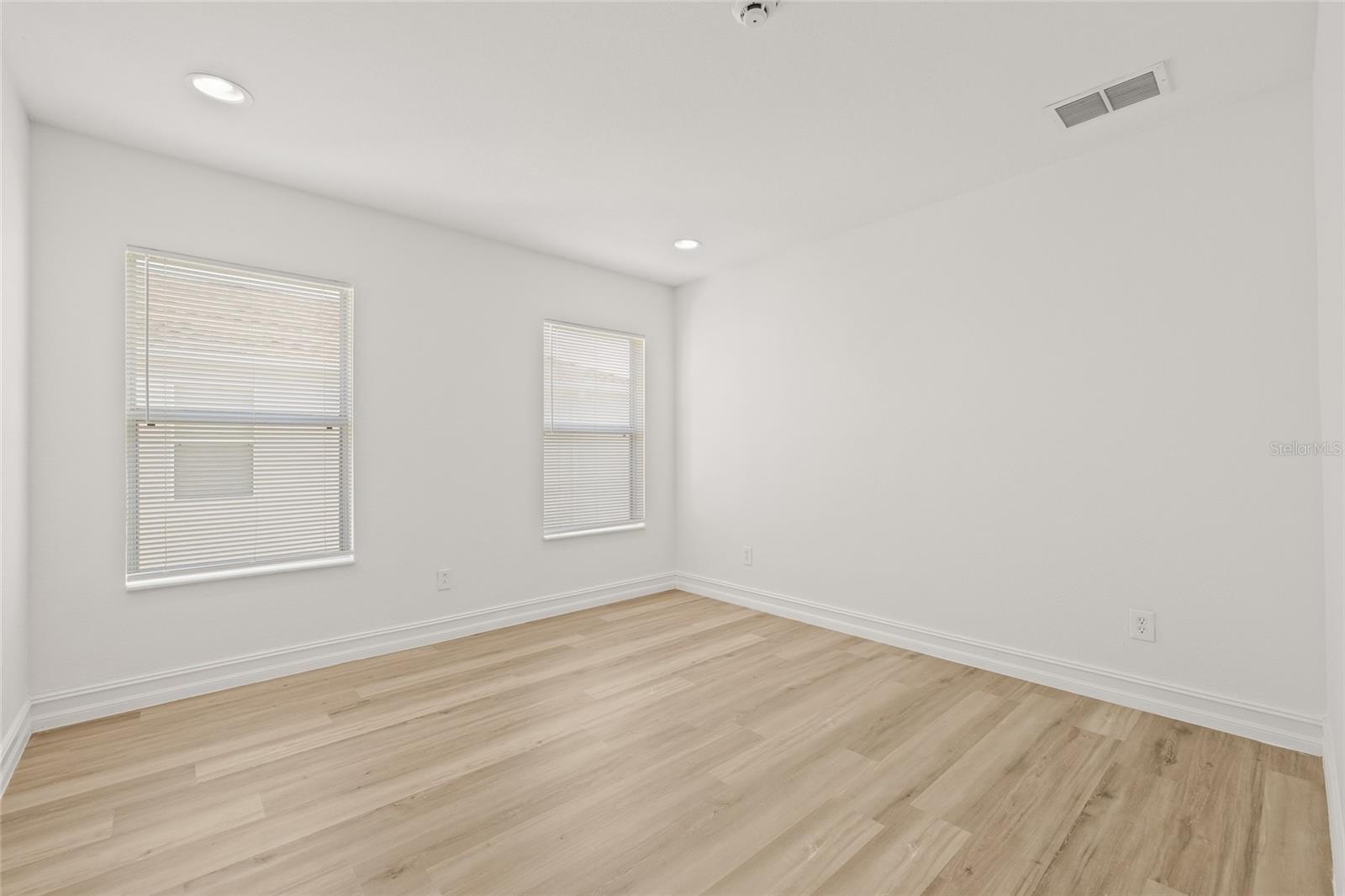 BALLANTRAE VILLAGES 3A & 3B - Residential Lease