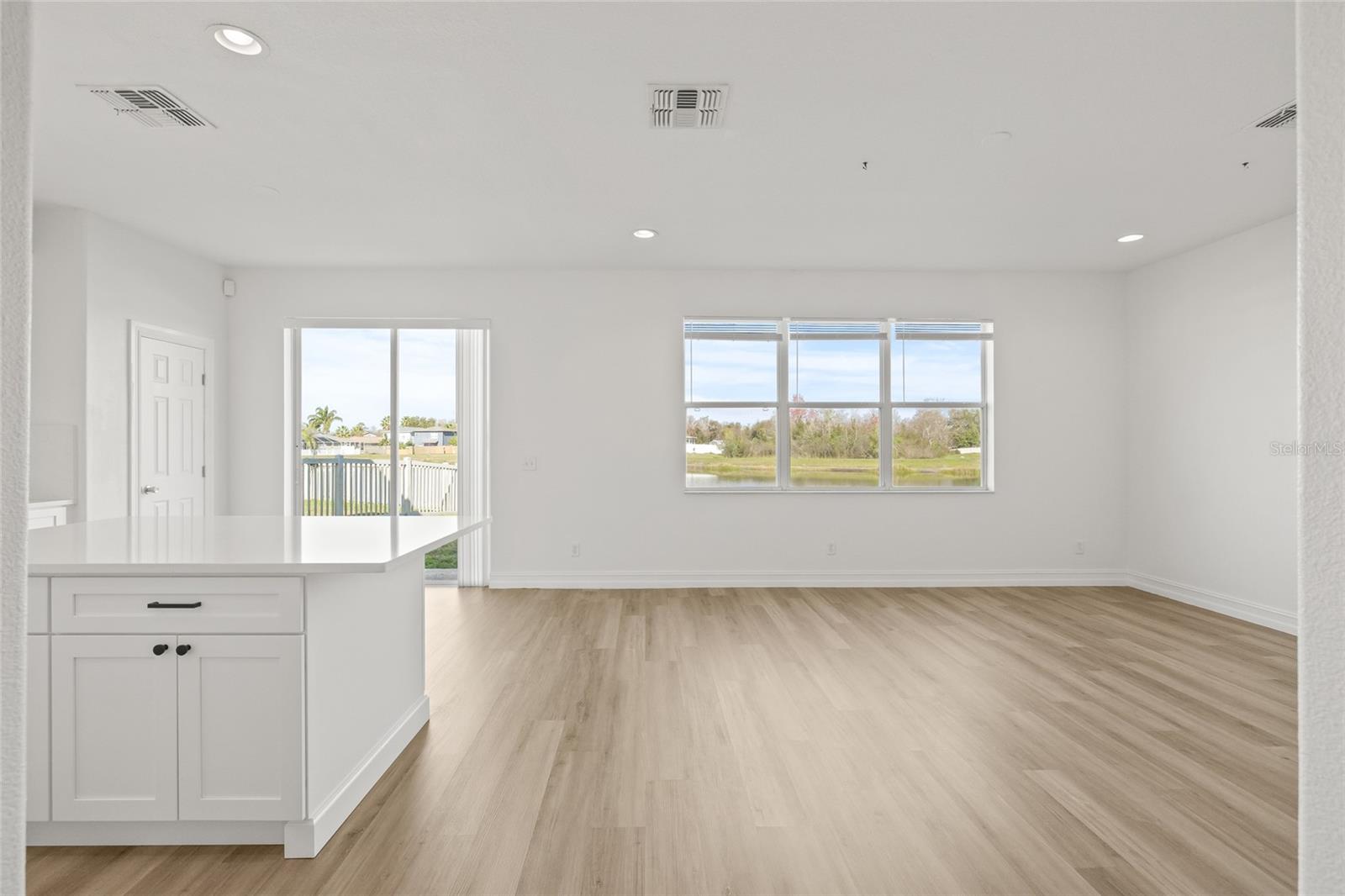 BALLANTRAE VILLAGES 3A & 3B - Residential Lease