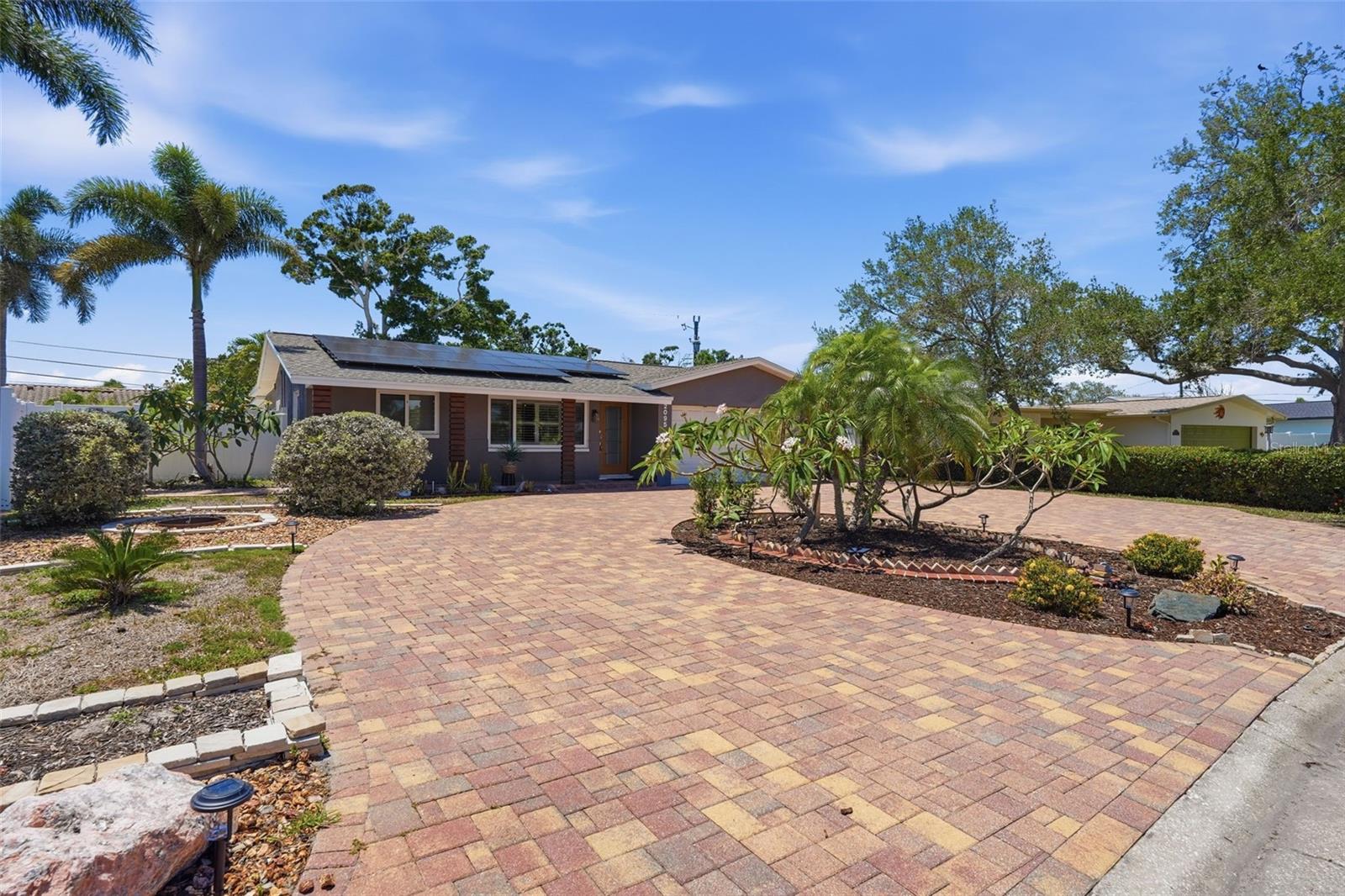 PASADENA GOLF CLUB ESTATES SEC 5 - Residential