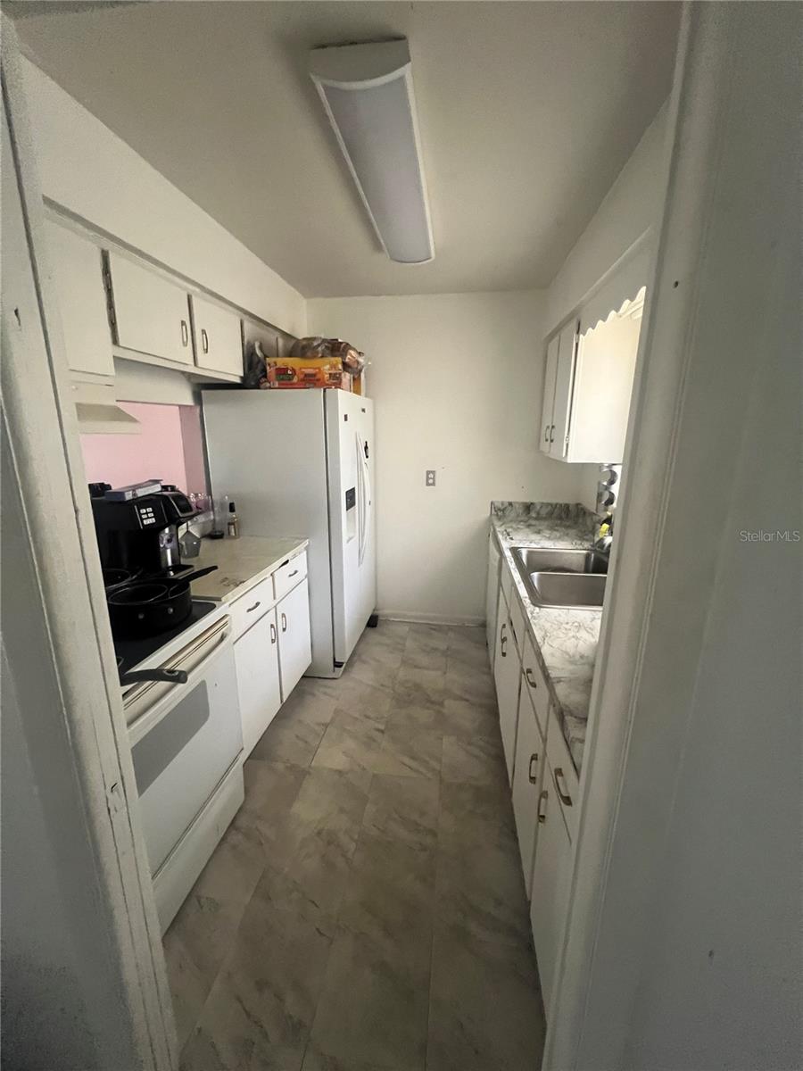 2050 OLEANDER BOULEVARD 4-105