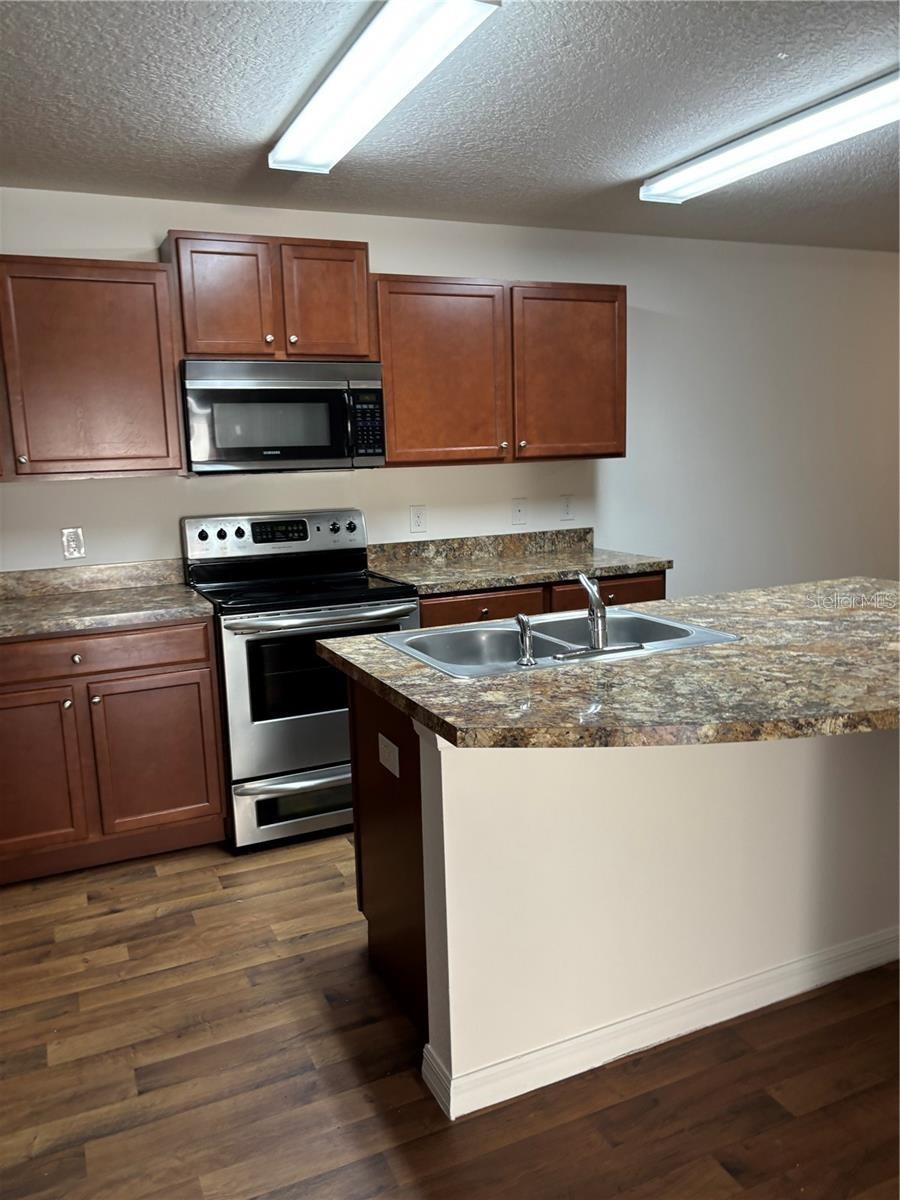 VILLAGES/BRDGWATER VILLAGE 9 - Residential