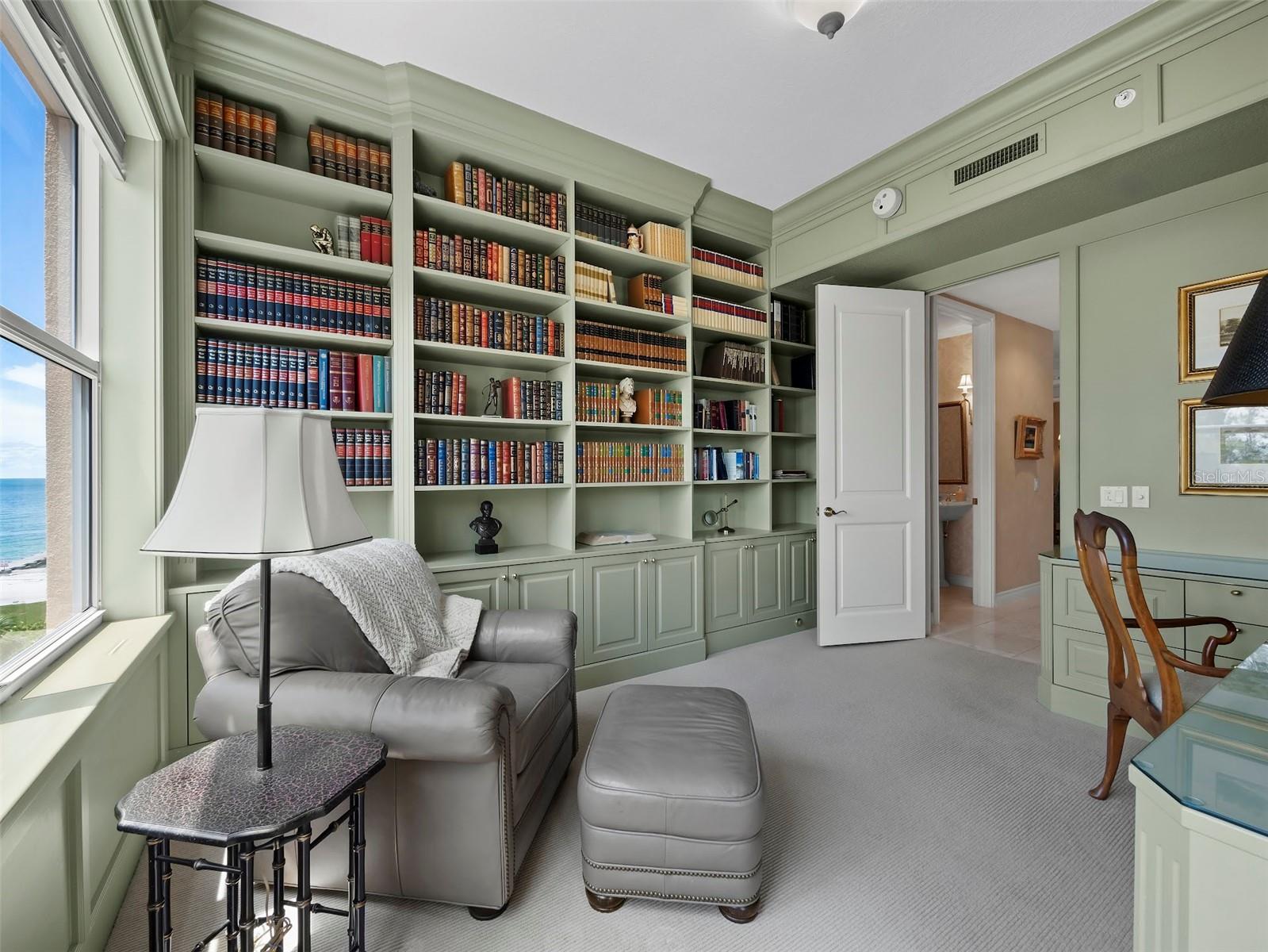 VIZCAYA AT LONGBOAT KEY PH 01 - Residential