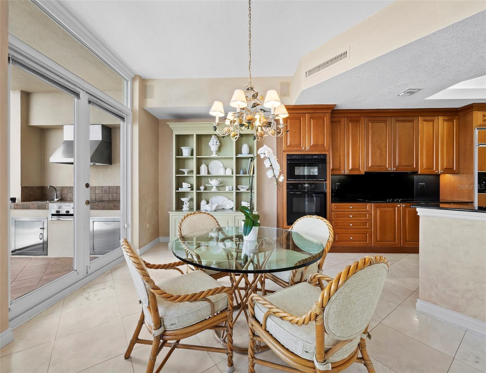 VIZCAYA AT LONGBOAT KEY PH 01 - Residential