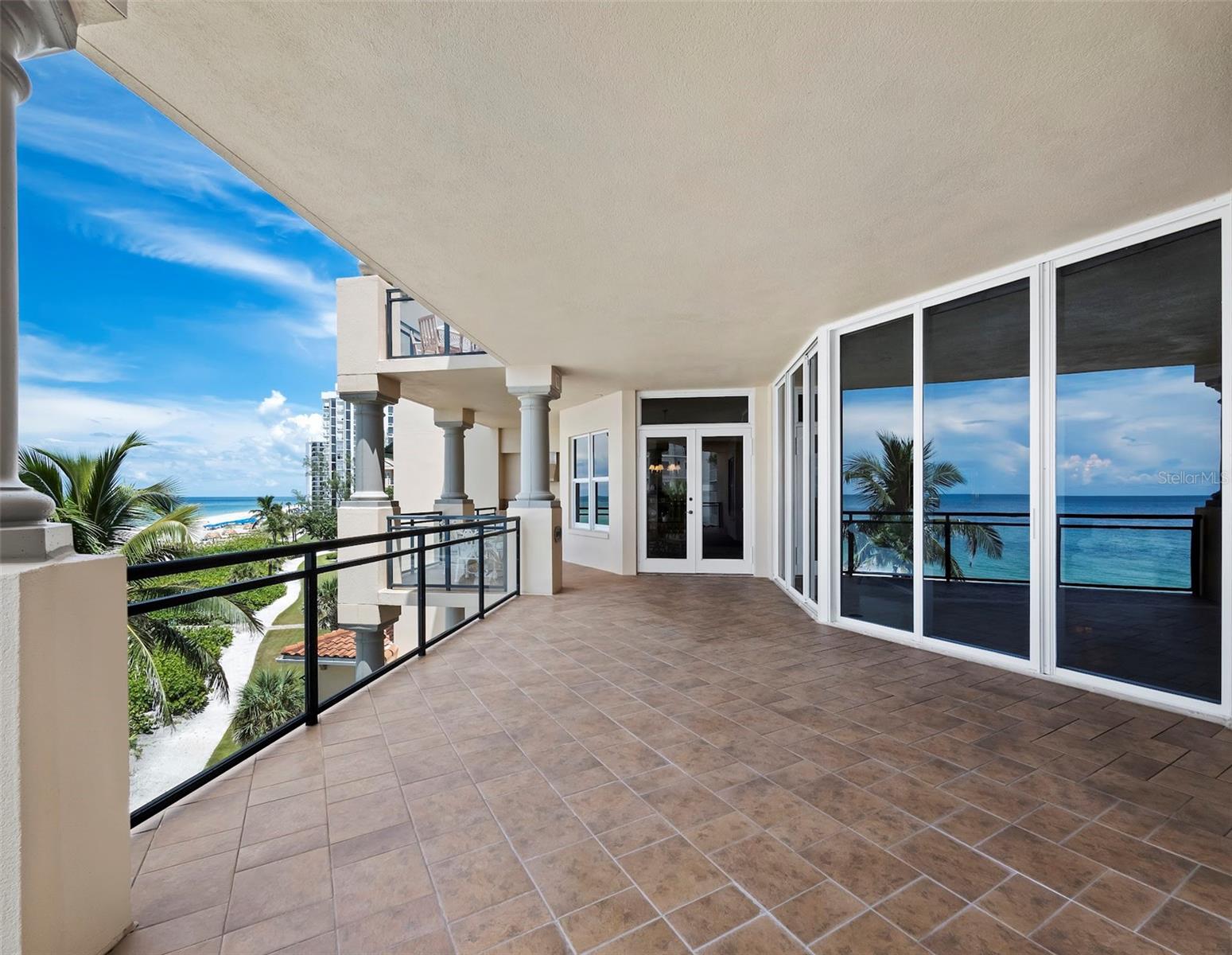 VIZCAYA AT LONGBOAT KEY PH 01 - Residential