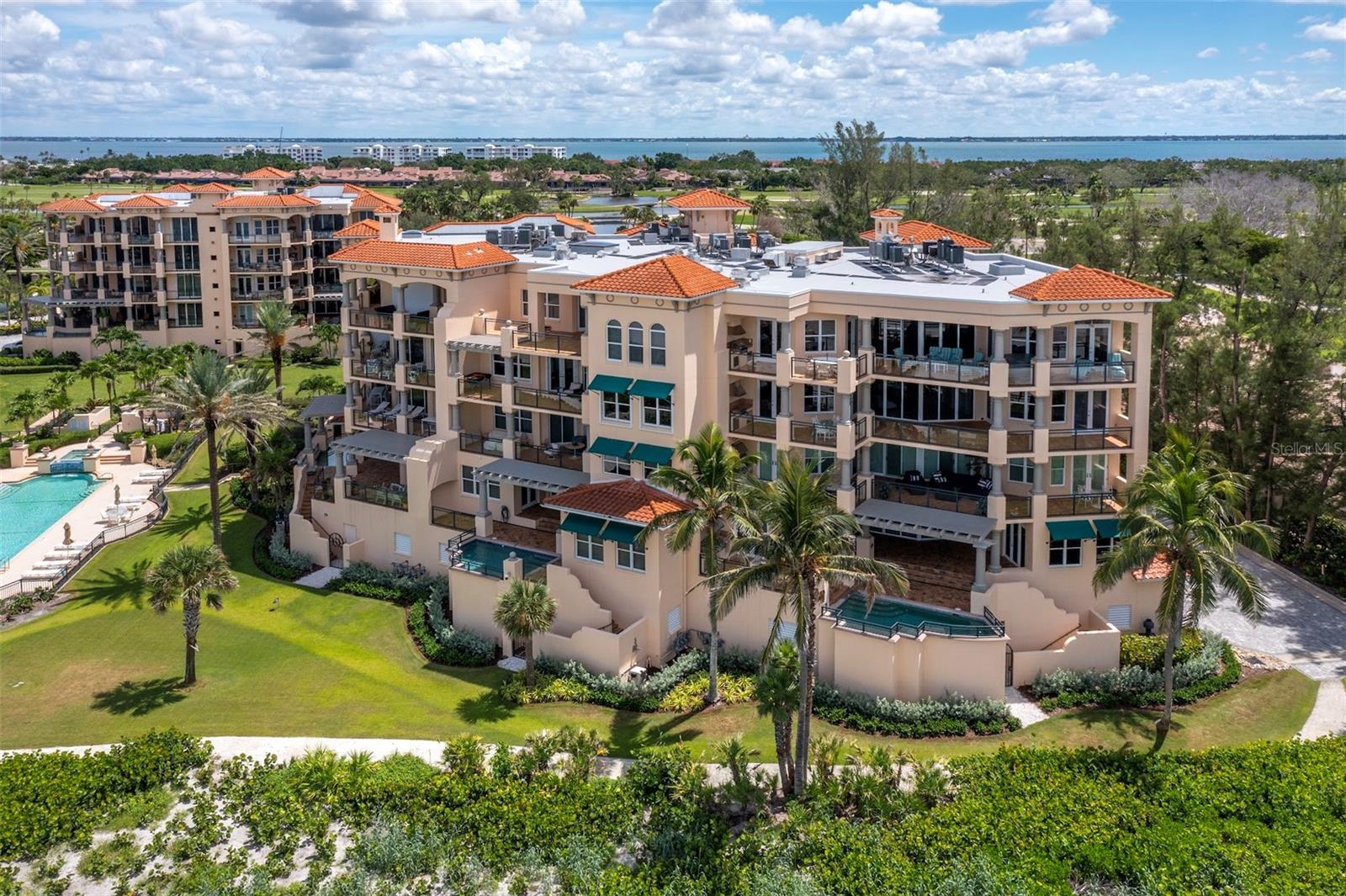 VIZCAYA AT LONGBOAT KEY PH 01 - Residential