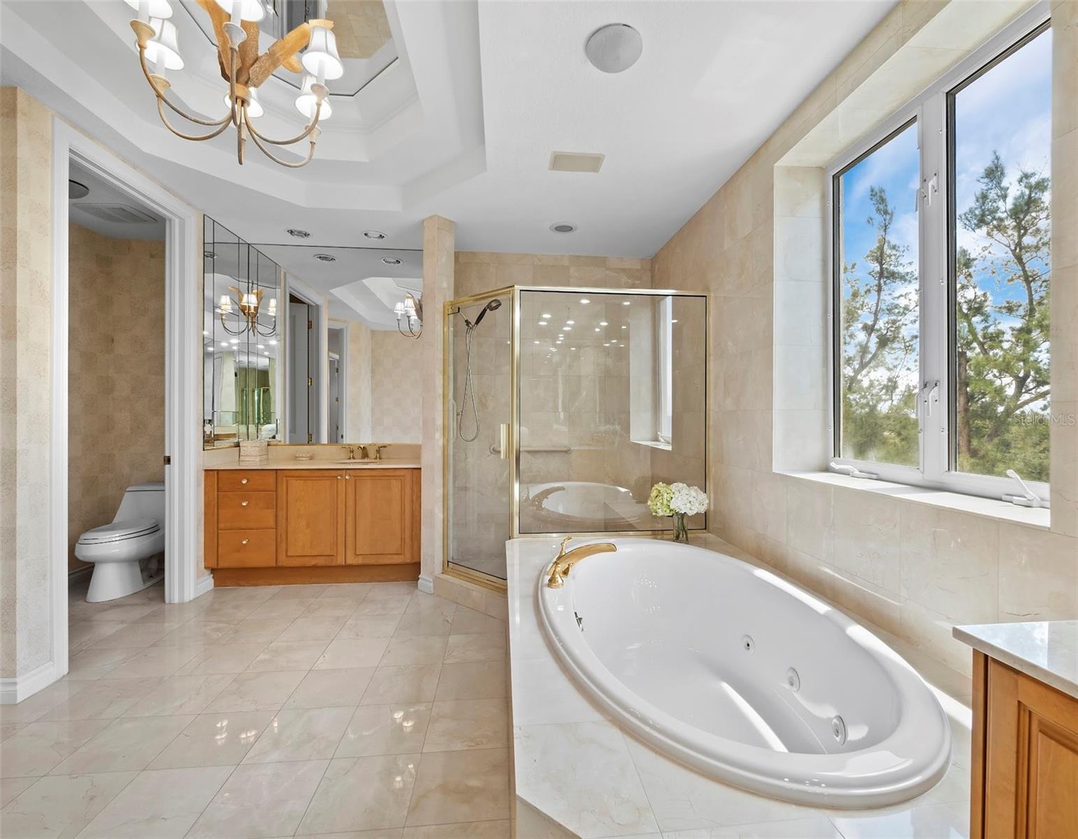 VIZCAYA AT LONGBOAT KEY PH 01 - Residential
