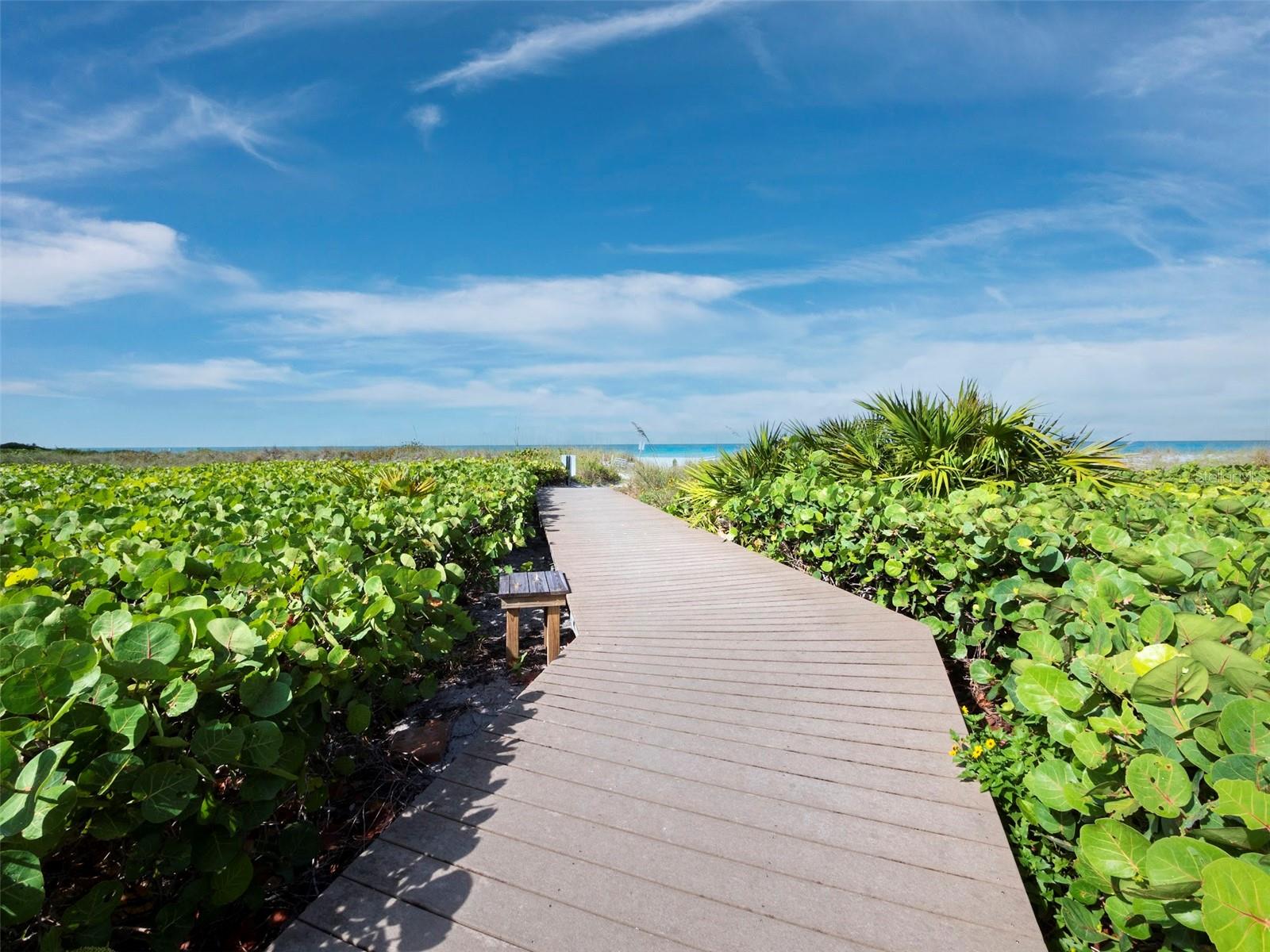VIZCAYA AT LONGBOAT KEY PH 01 - Residential