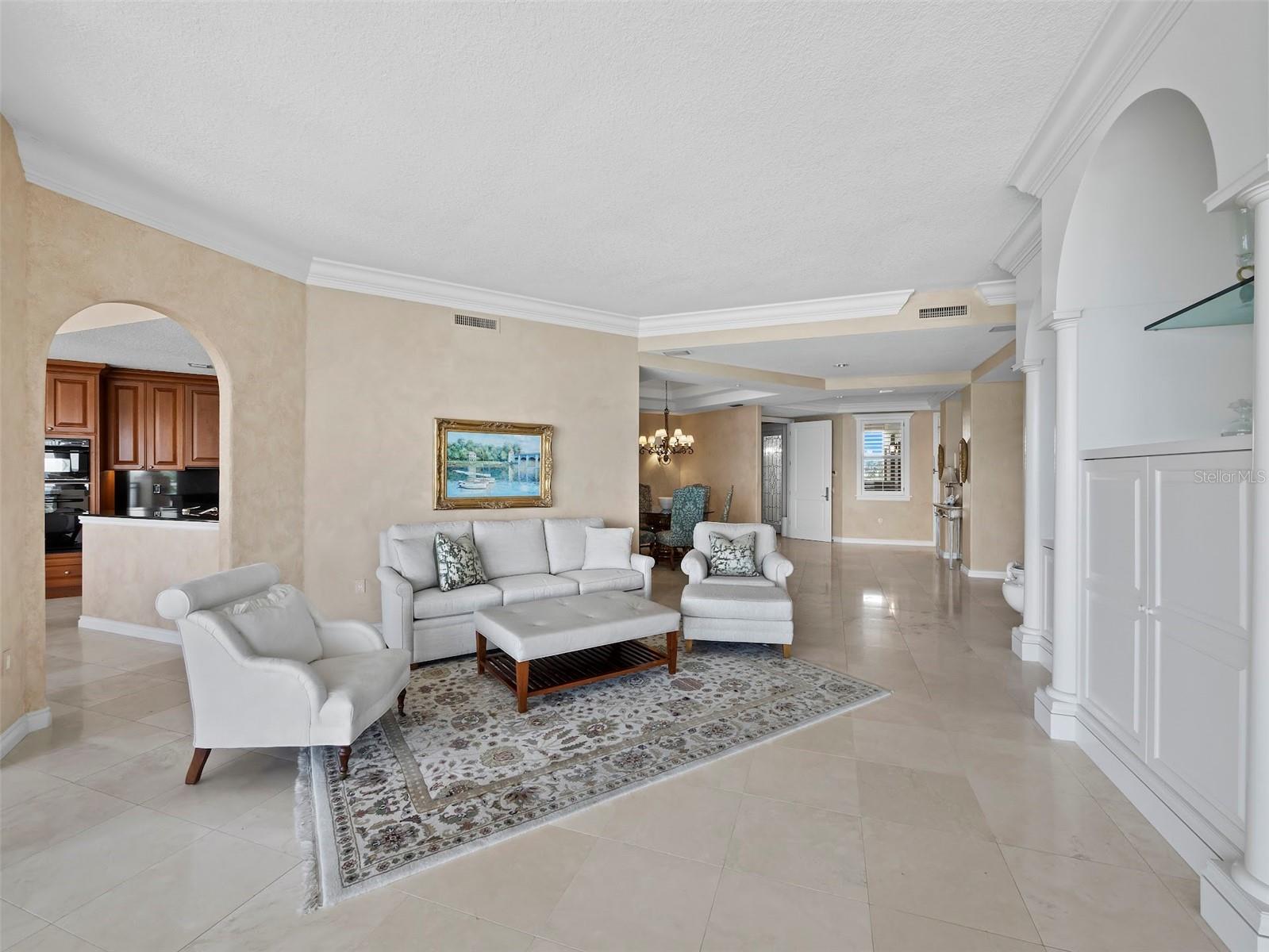 VIZCAYA AT LONGBOAT KEY PH 01 - Residential
