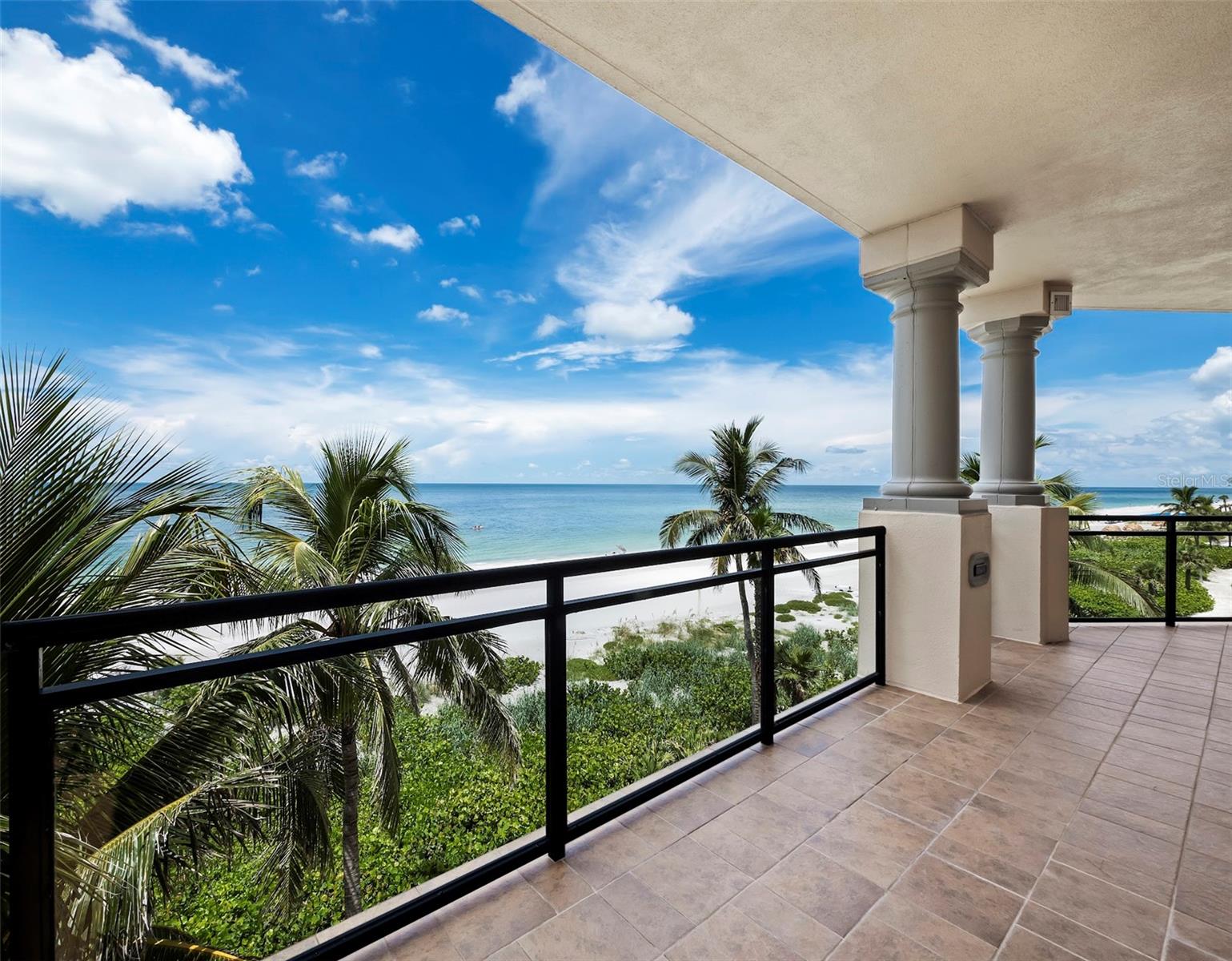 VIZCAYA AT LONGBOAT KEY PH 01 - Residential