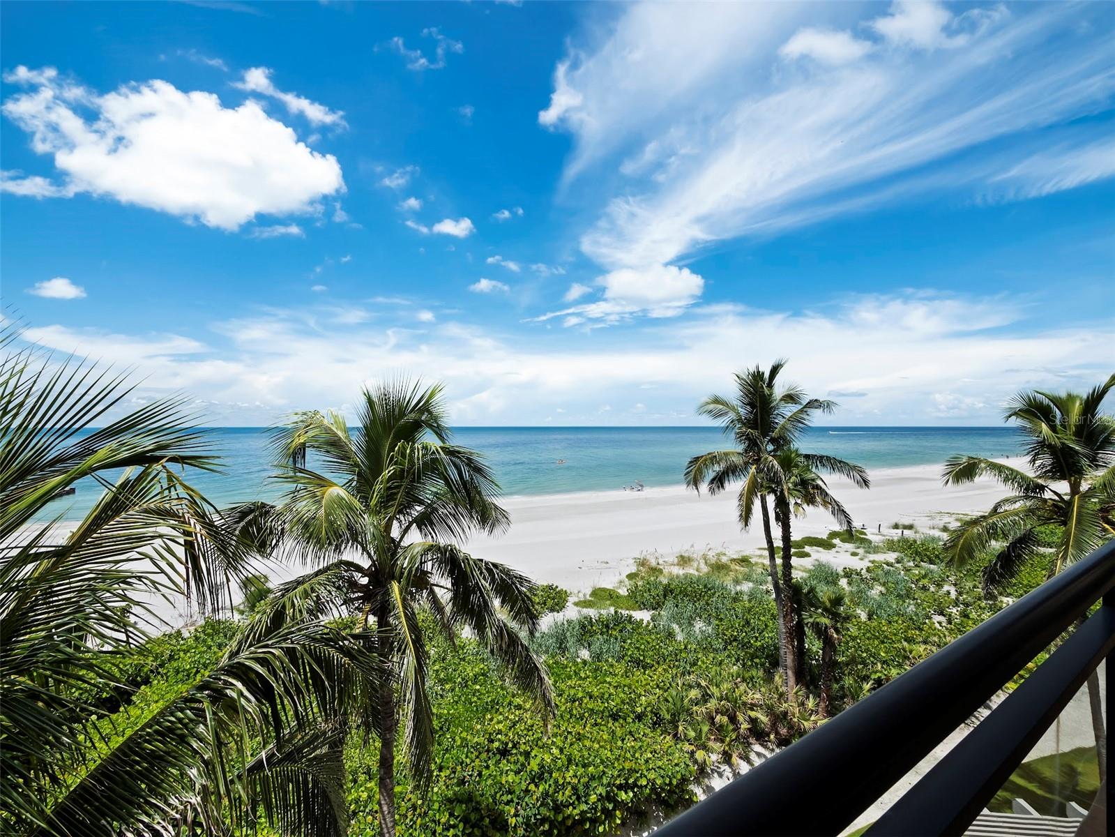 VIZCAYA AT LONGBOAT KEY PH 01 - Residential