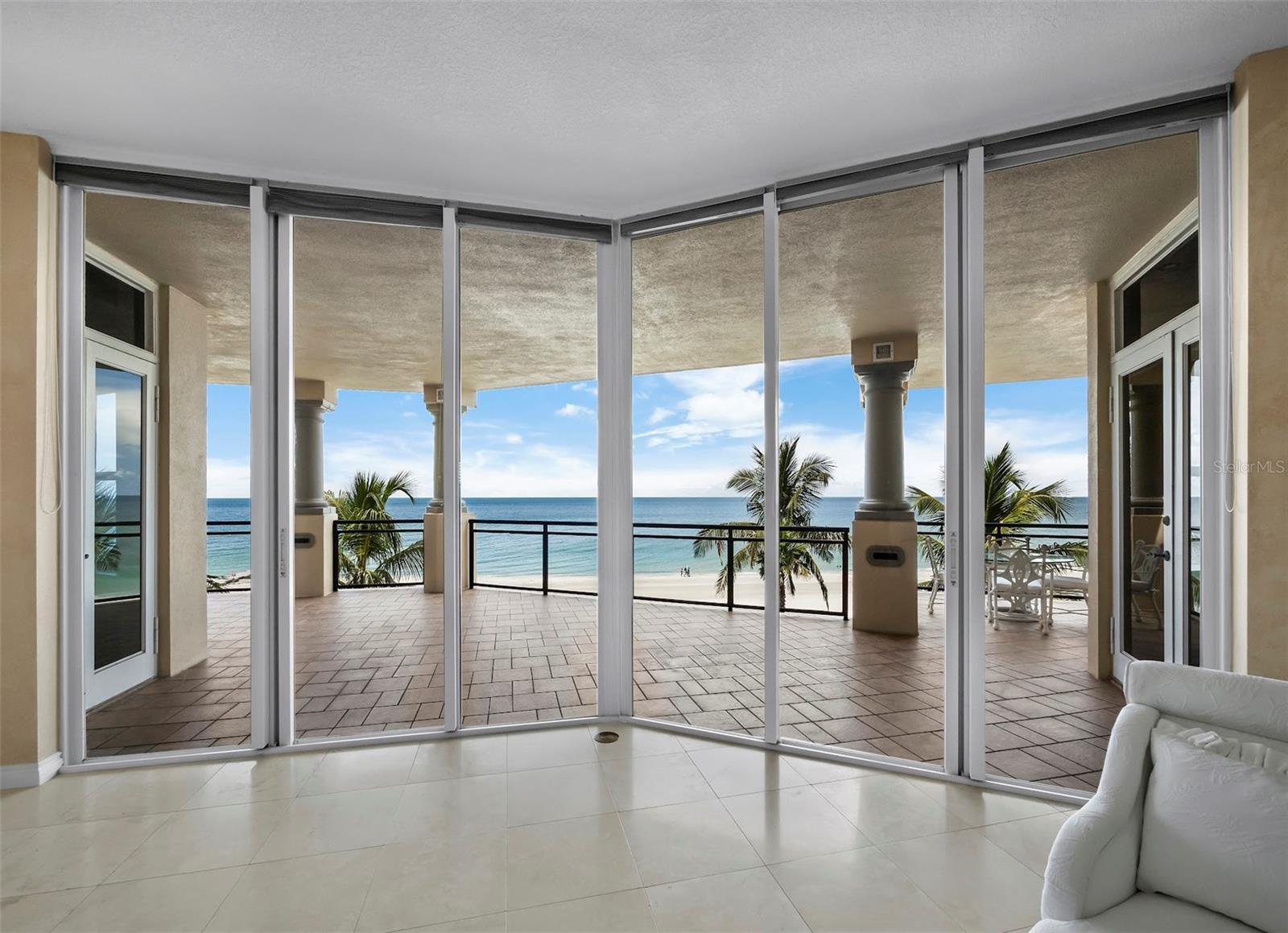 VIZCAYA AT LONGBOAT KEY PH 01 - Residential