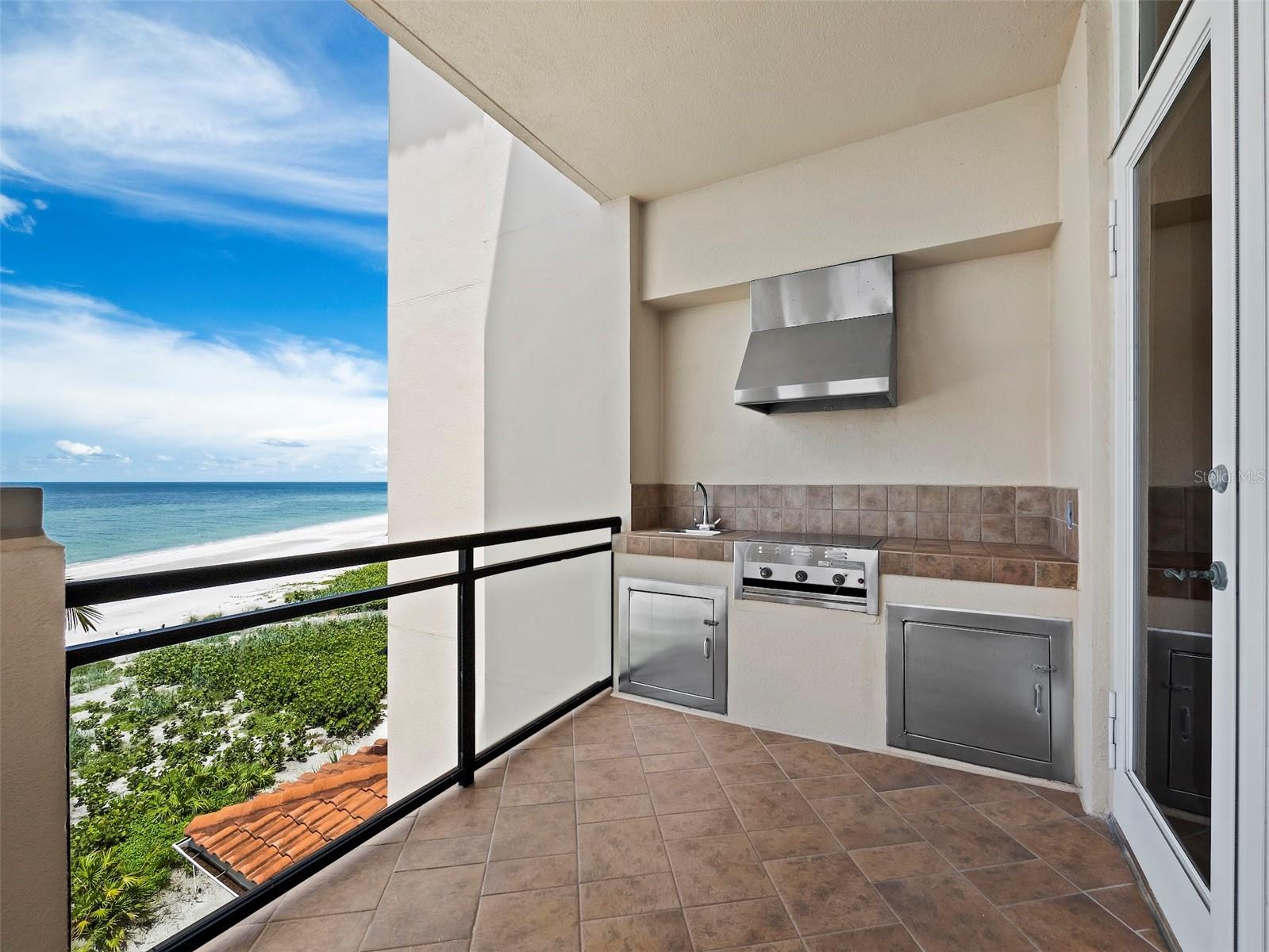 VIZCAYA AT LONGBOAT KEY PH 01 - Residential