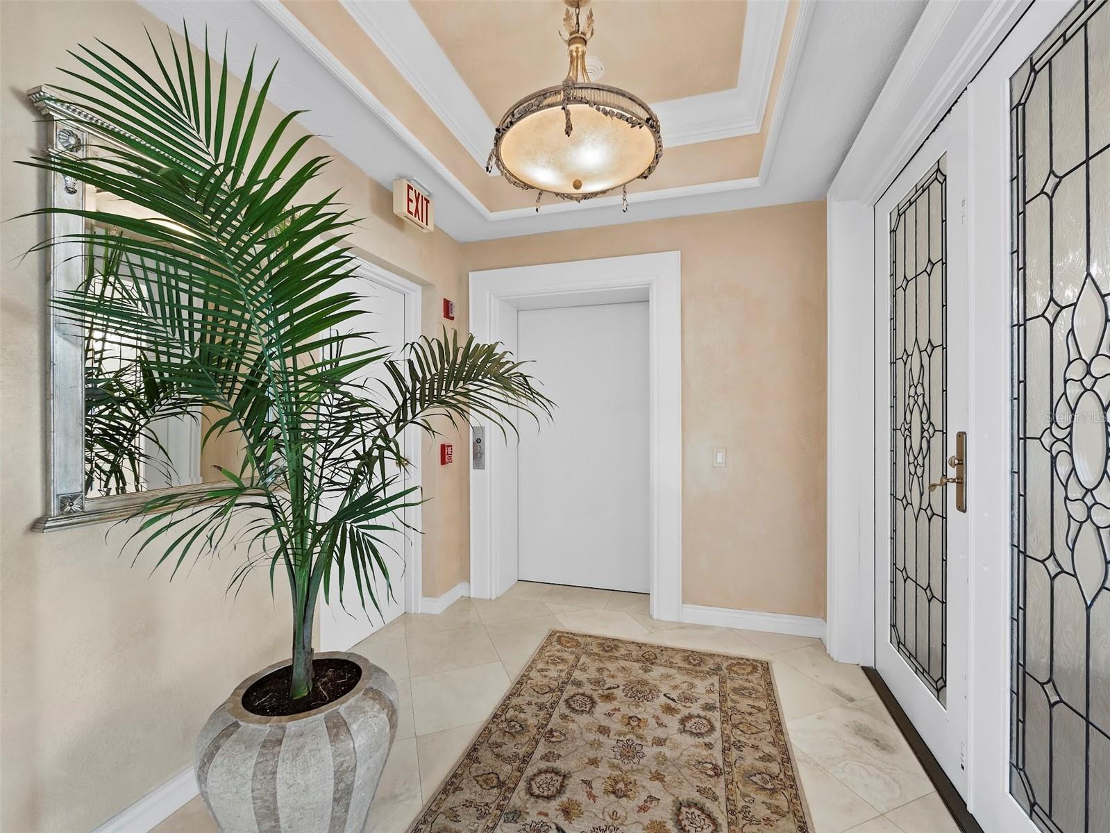 VIZCAYA AT LONGBOAT KEY PH 01 - Residential