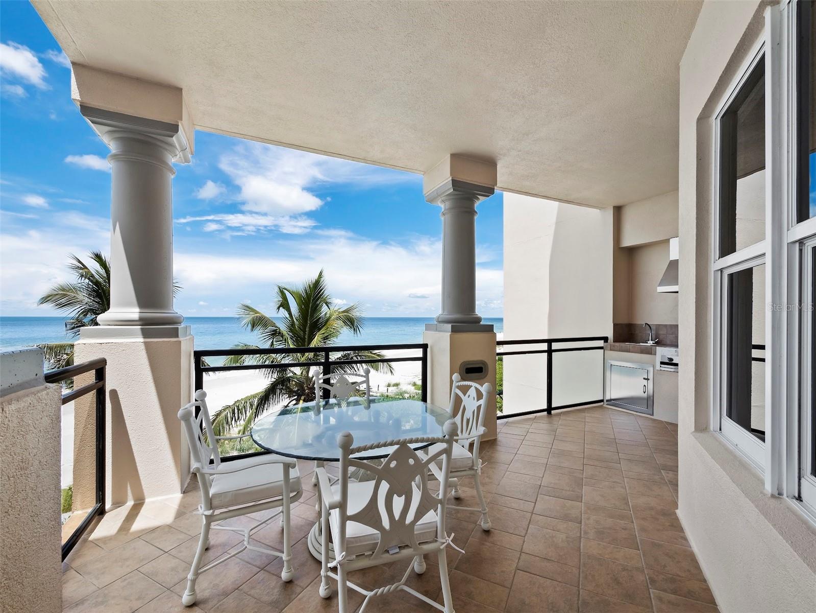 VIZCAYA AT LONGBOAT KEY PH 01 - Residential