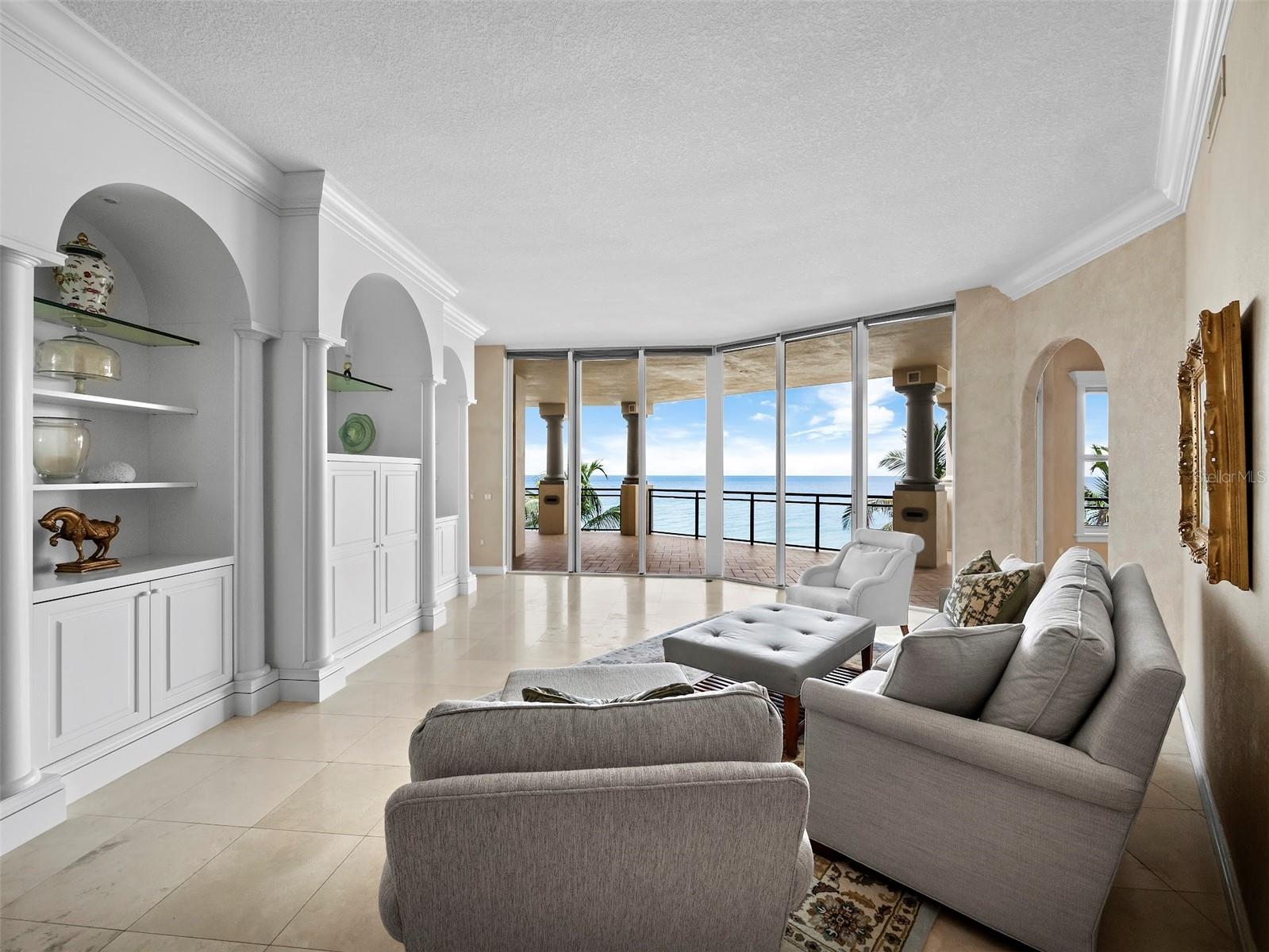 VIZCAYA AT LONGBOAT KEY PH 01 - Residential