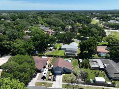 A home in VALRICO