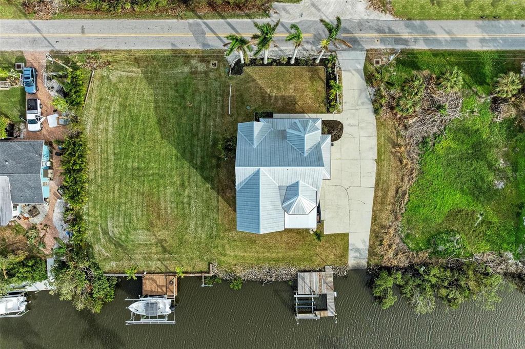 Photo of 1827 Bayshore Drive, Terra Ceia, FL 34250 (MLS # A4665826)