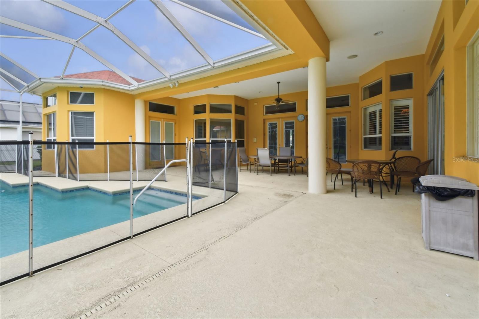 FISH HAWK TRAILS UNIT 5 - Residential