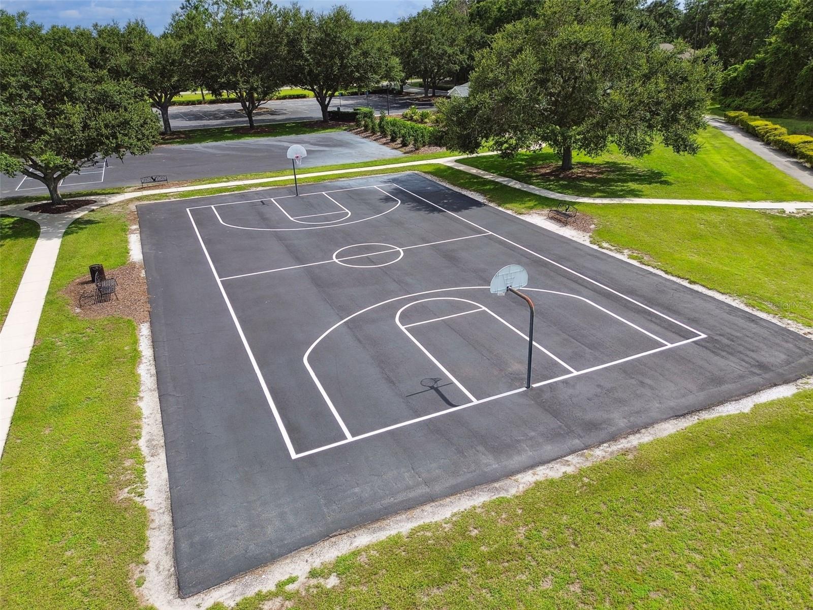 FISH HAWK TRAILS UNIT 5 - Residential