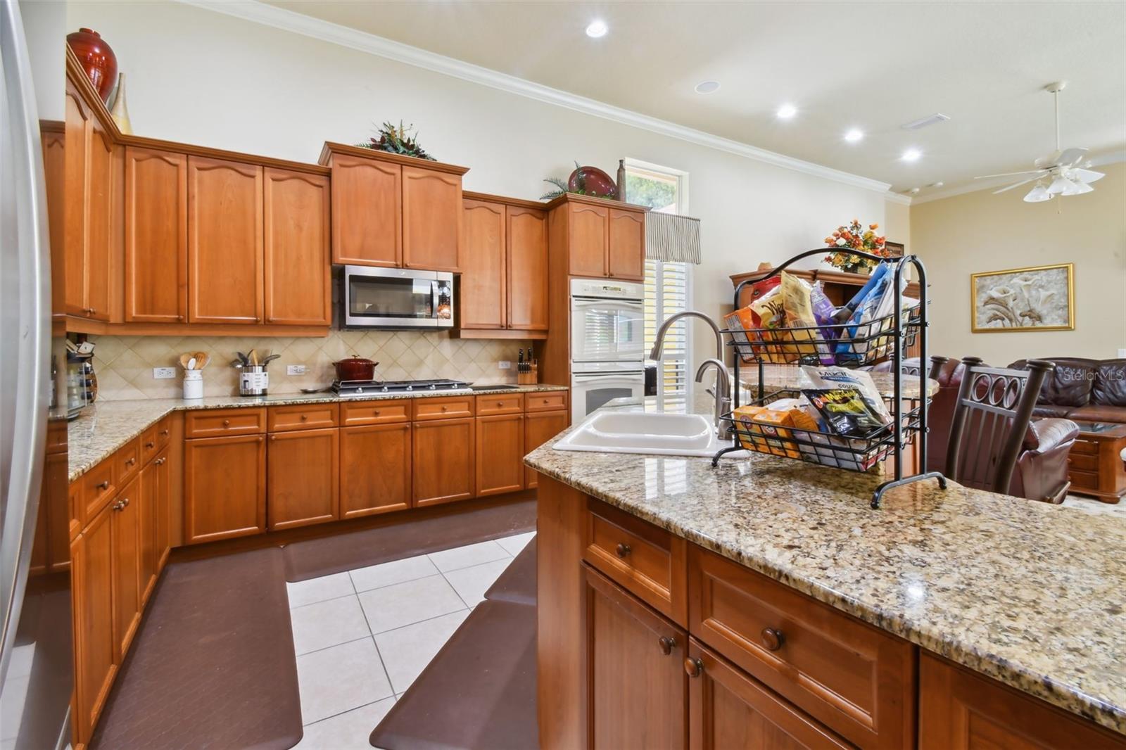 FISH HAWK TRAILS UNIT 5 - Residential