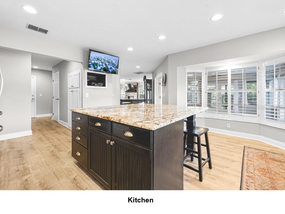 13785 OAK FOREST BOULEVARD S