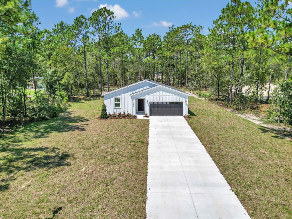 Photo of 8372 SW 134th Avenue, Dunnellon, FL 34432 (MLS # O6316922)