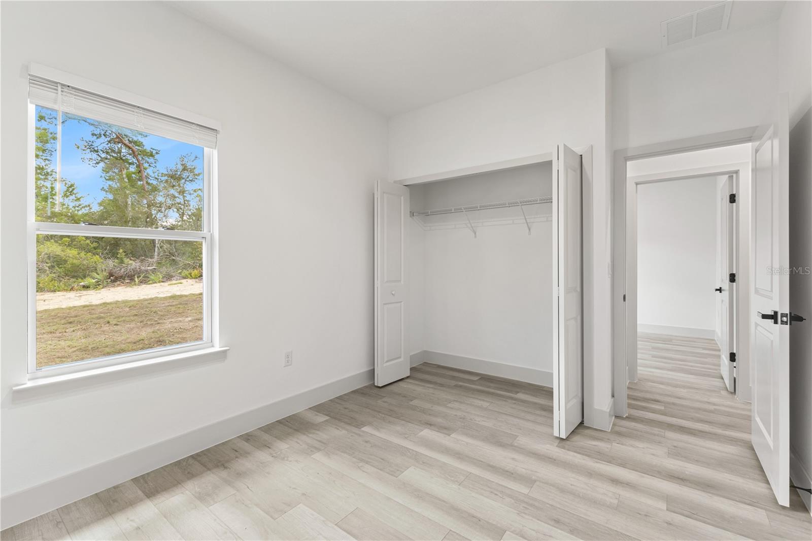 RAINBOW LAKES ESTATES - Residential