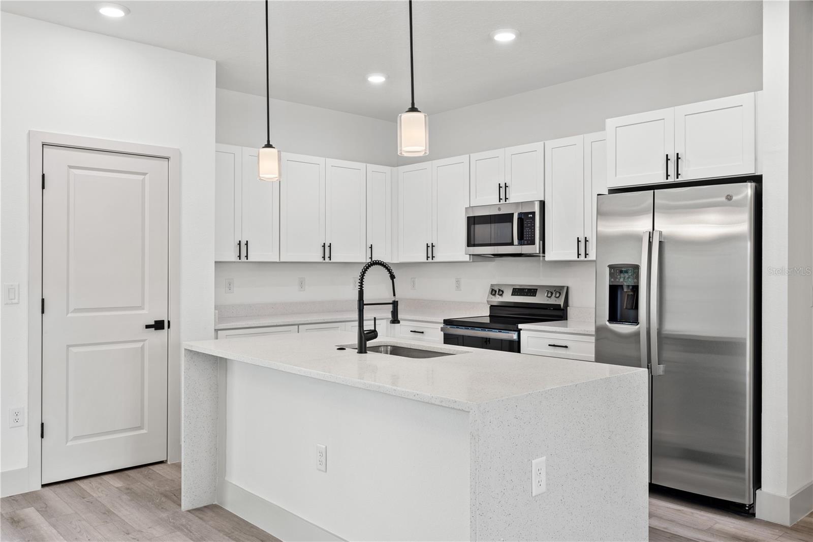 RAINBOW LAKES ESTATES - Residential