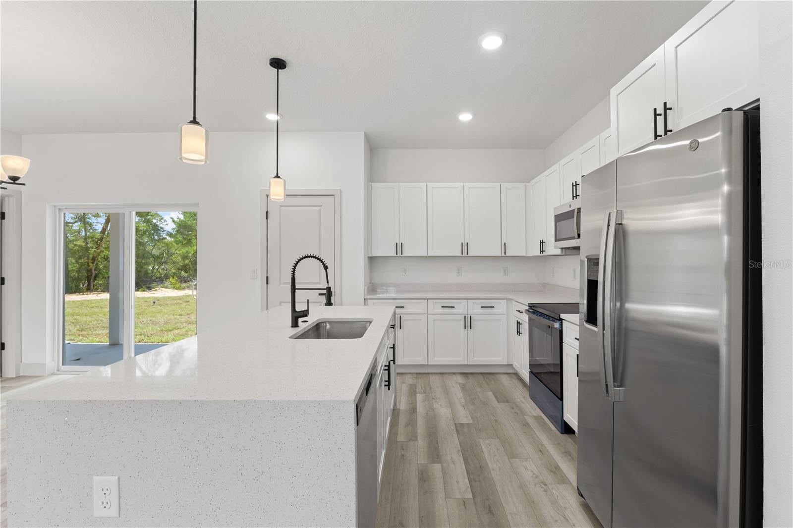 RAINBOW LAKES ESTATES - Residential