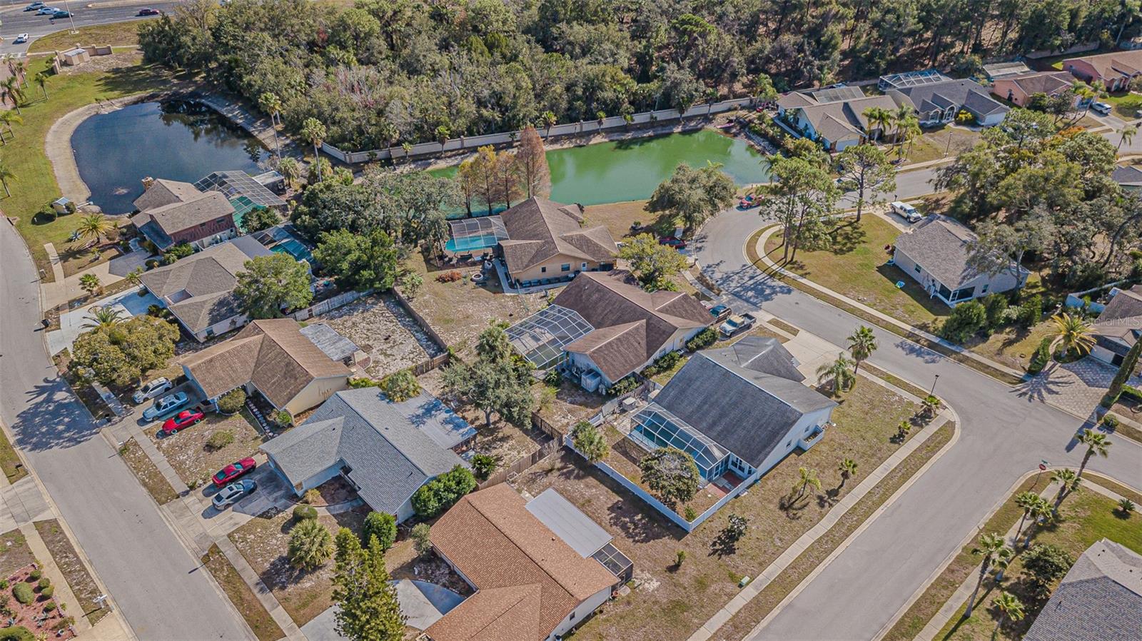 BRIARWOODS - Residential