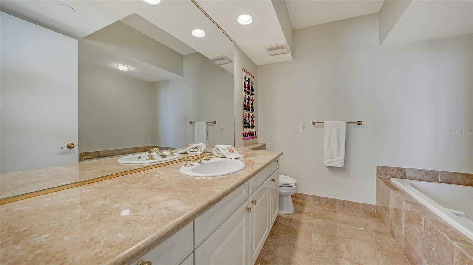 WATER CLUB 01 AT LONGBOAT KEY - Residential