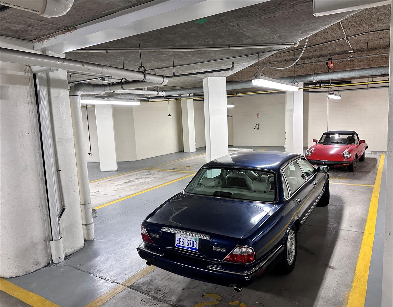 WATER CLUB 01 AT LONGBOAT KEY - Residential