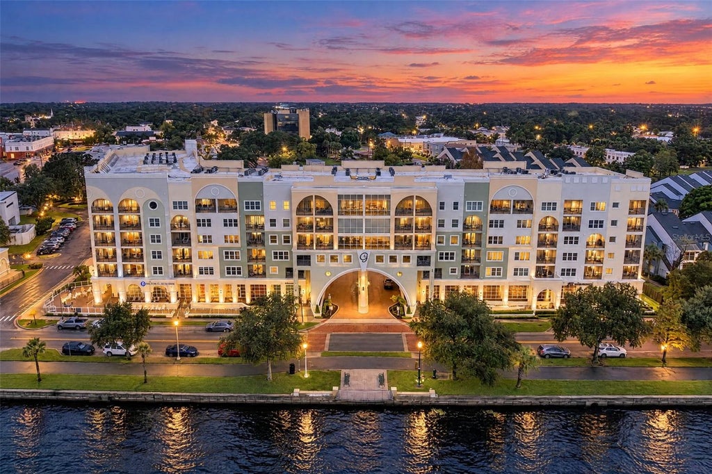 Photo of 225 W Seminole Boulevard #201, Sanford, FL 32771 (MLS # O6441805)