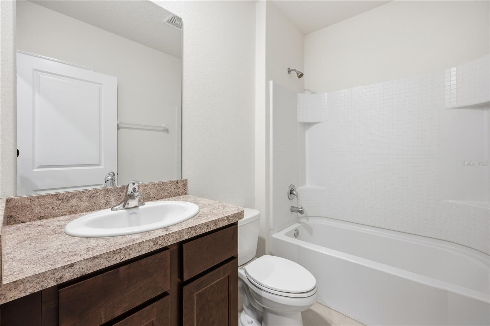 COBBLESTONE NORTH - Residential