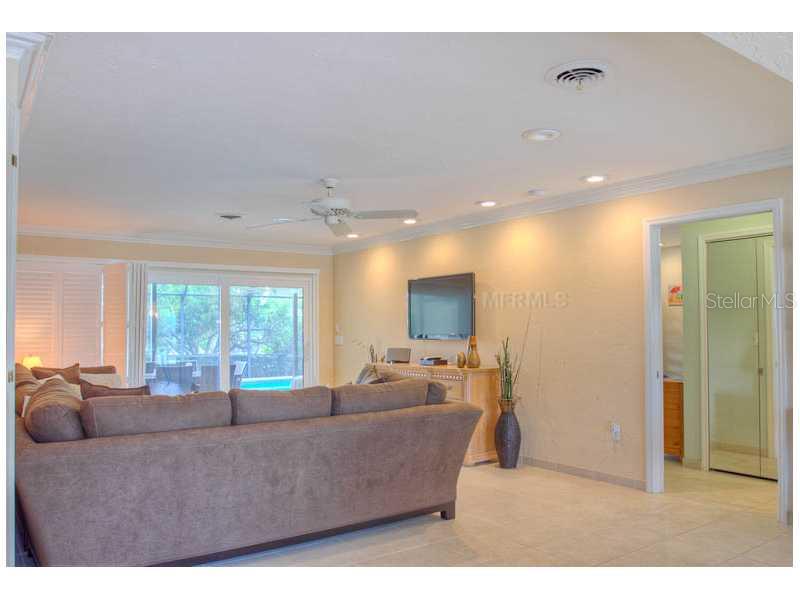 SIESTA ISLES UNIT 6 - Residential Lease