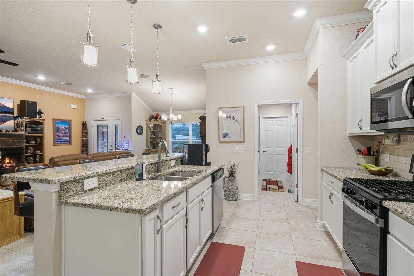 CANTERBURY LAKE ESTATES SECOND ADD - Residential