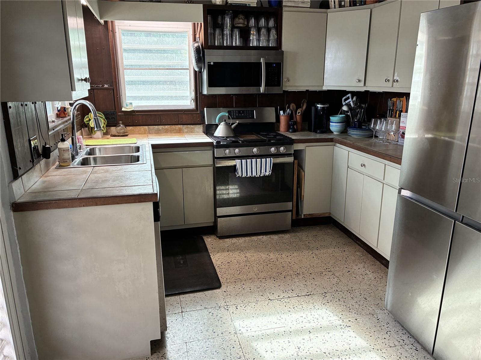 BRAVOS DE BOSTON - Residential