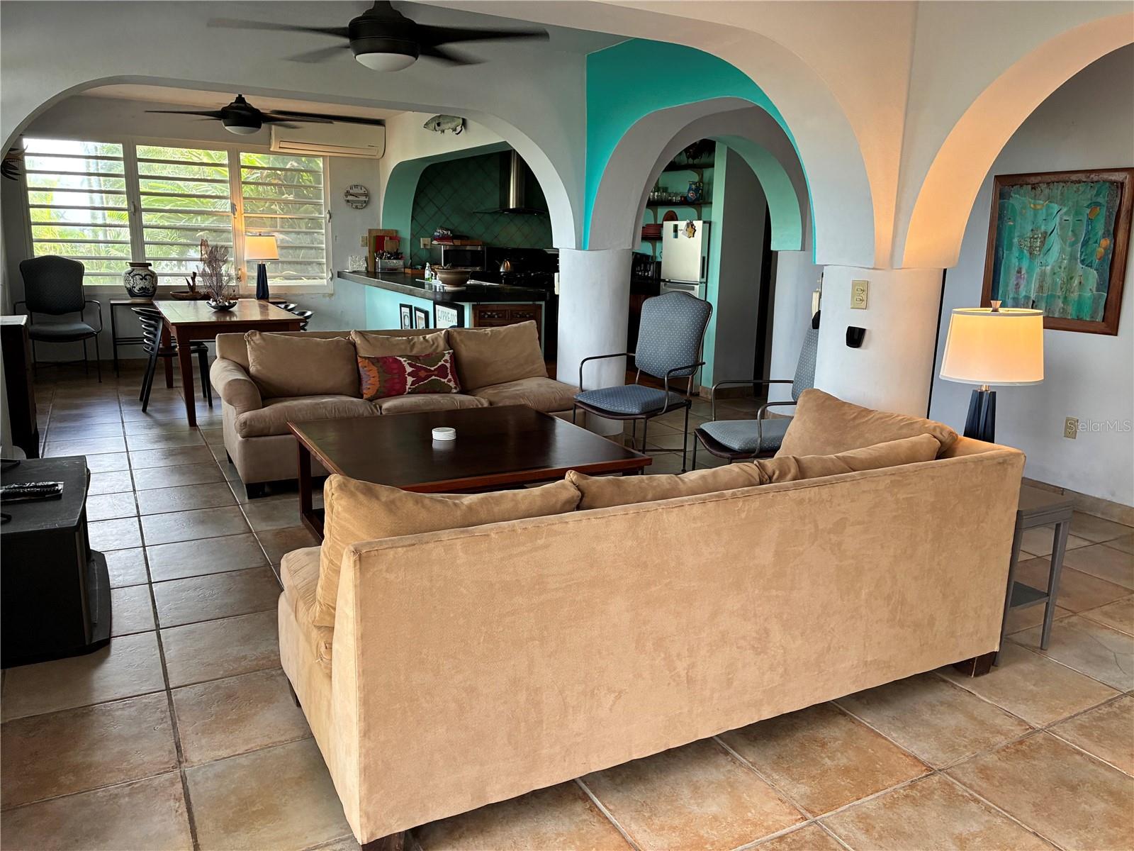 BRAVOS DE BOSTON - Residential