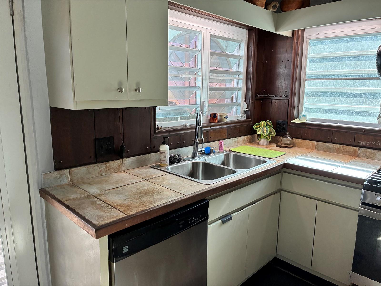 BRAVOS DE BOSTON - Residential