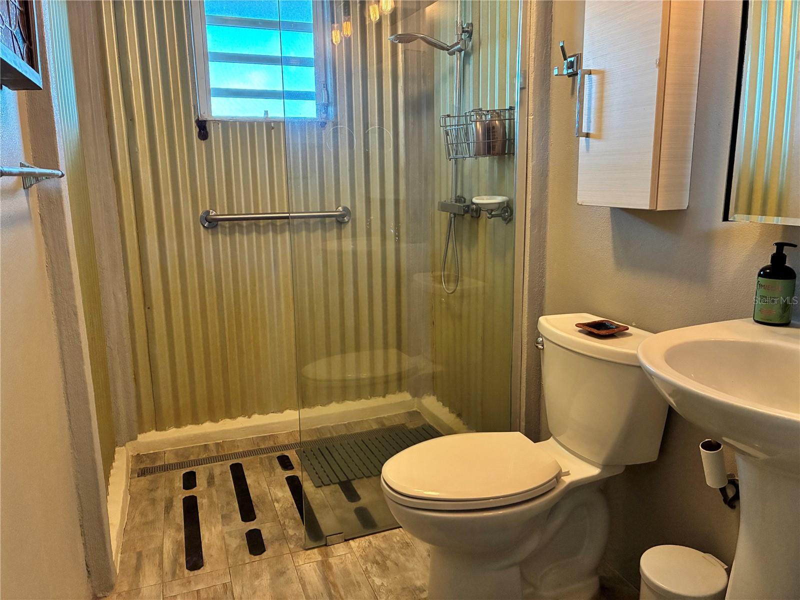 BRAVOS DE BOSTON - Residential