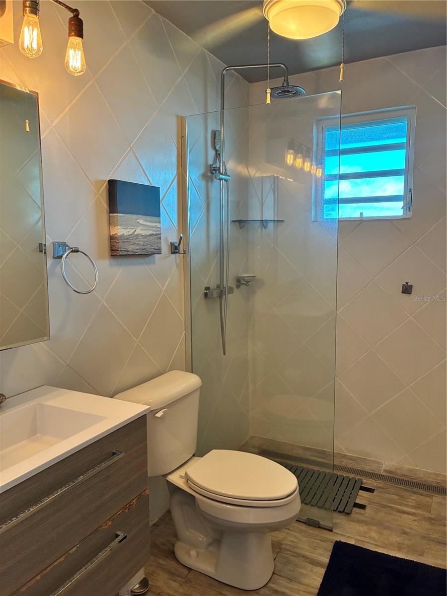 BRAVOS DE BOSTON - Residential