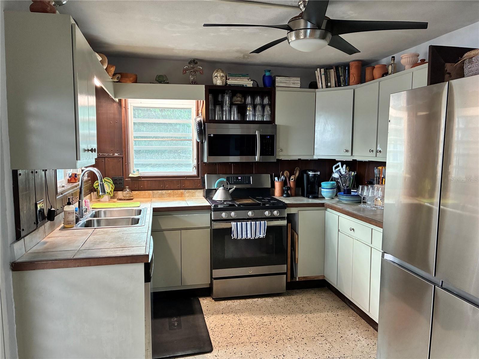 BRAVOS DE BOSTON - Residential