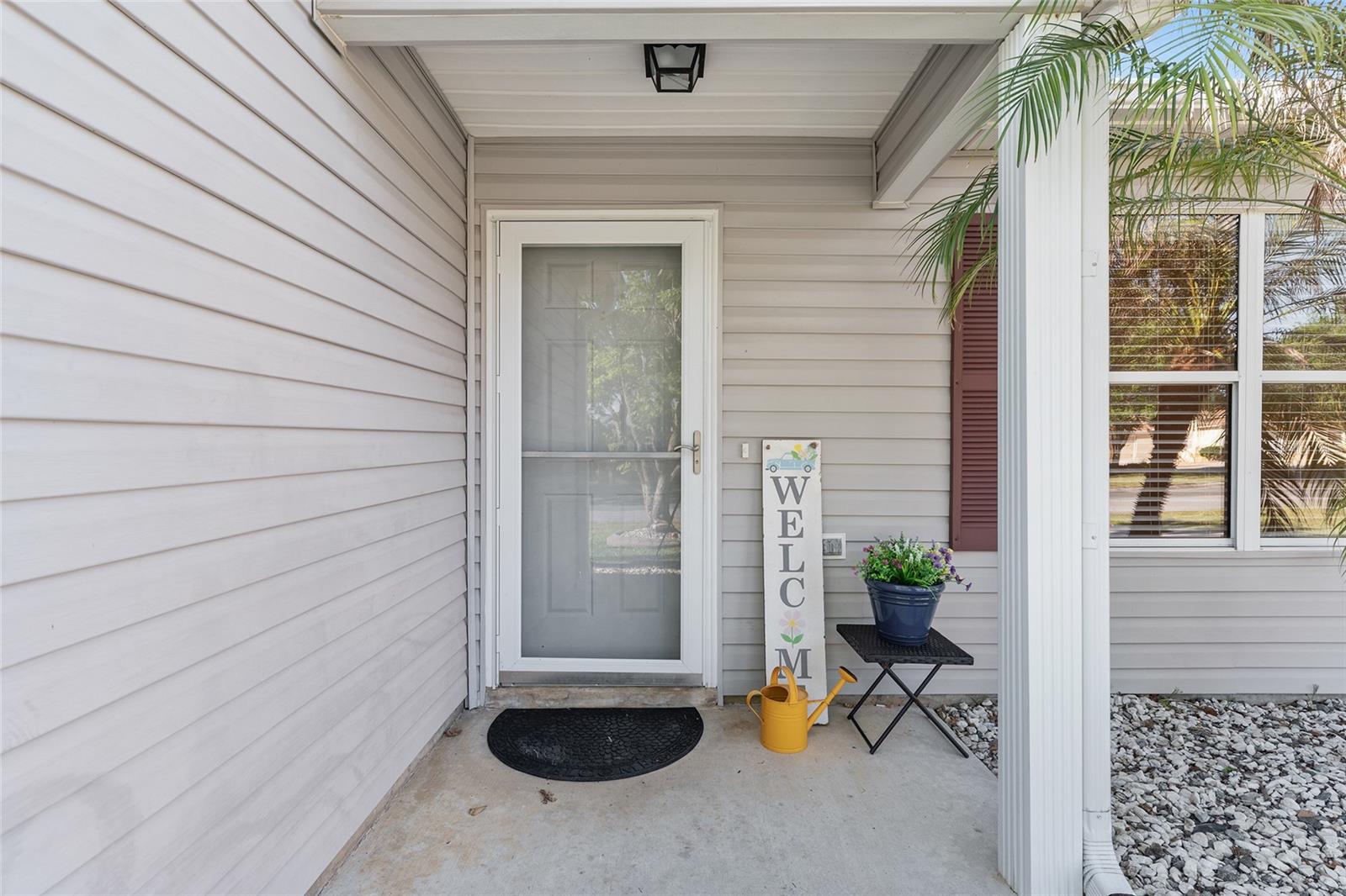 2588 ENGLISH IVY CIRCLE