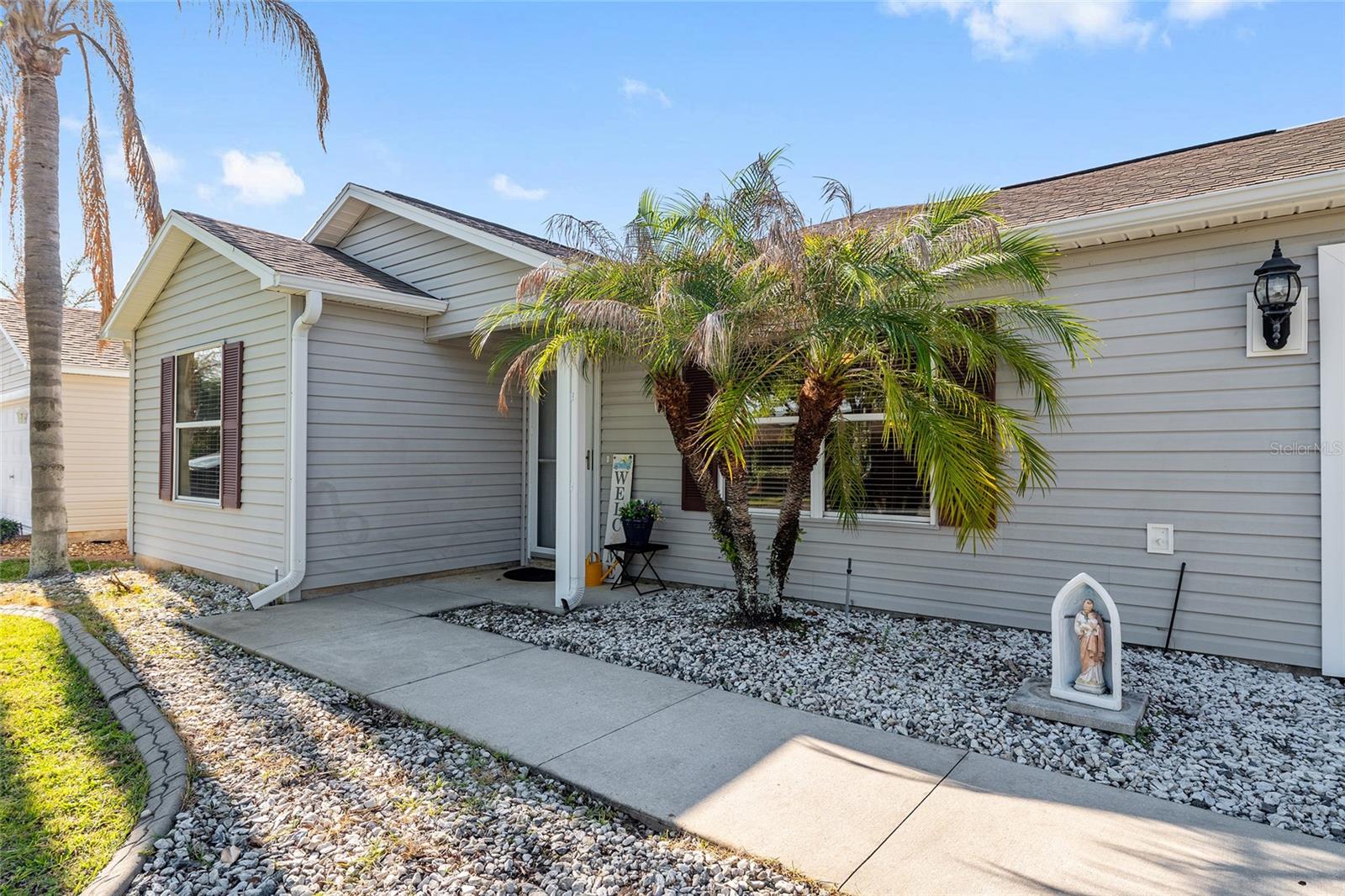 2588 ENGLISH IVY CIRCLE