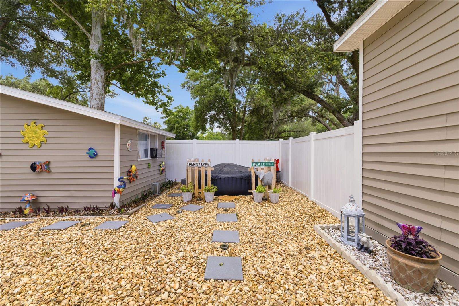 NO SUBDIVISION - Residential