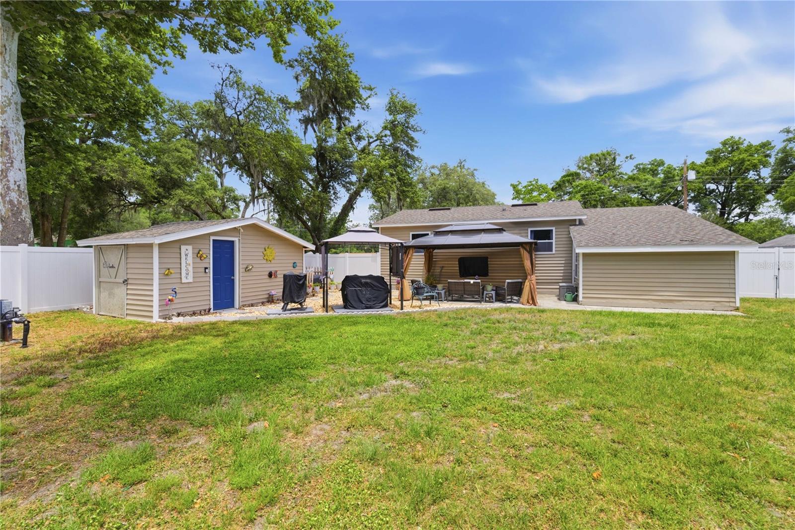 NO SUBDIVISION - Residential