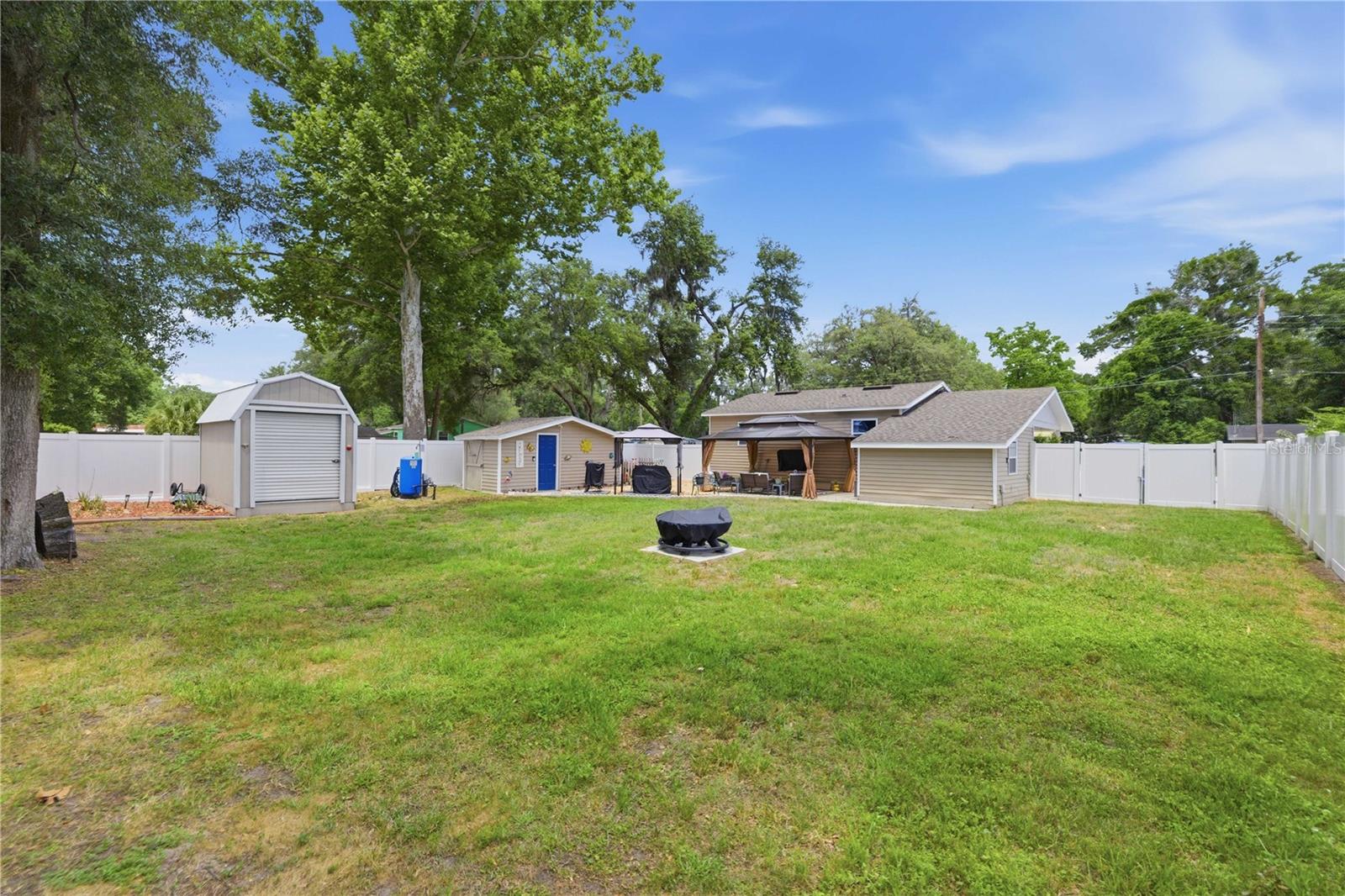 NO SUBDIVISION - Residential